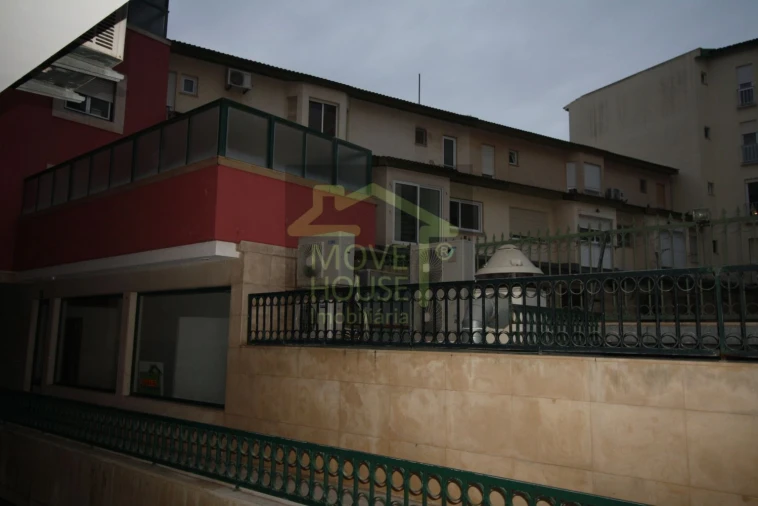 Loja para Arrendamento em Carcavelos e Parede Foto 11