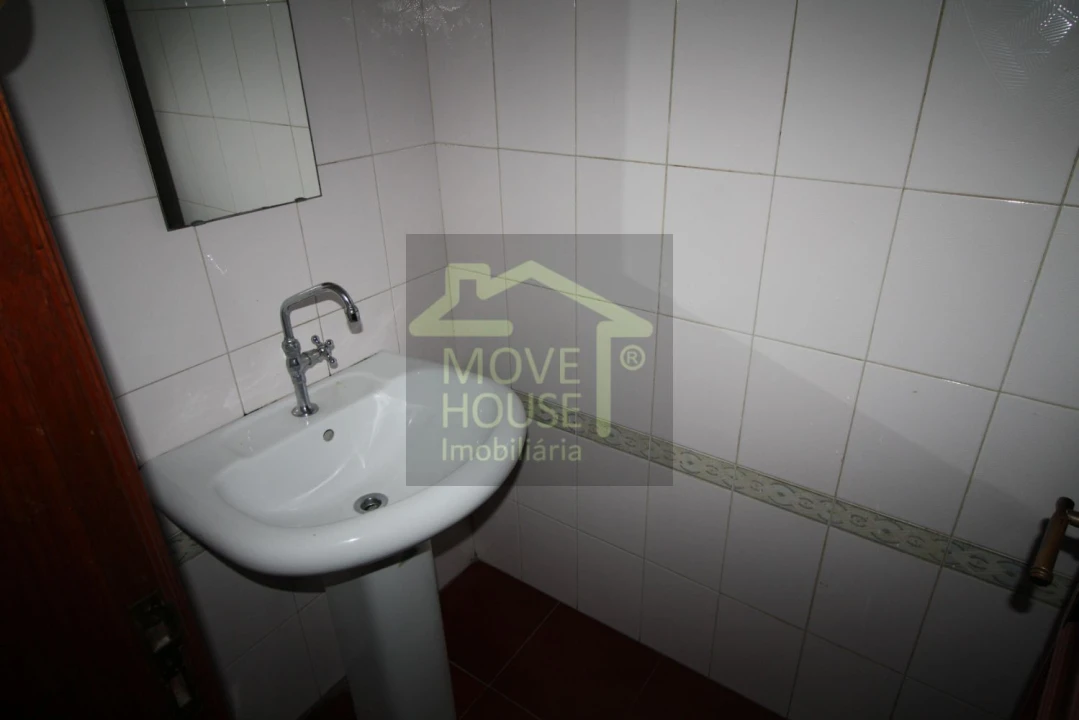 Loja para Arrendamento em Carcavelos e Parede Foto 8