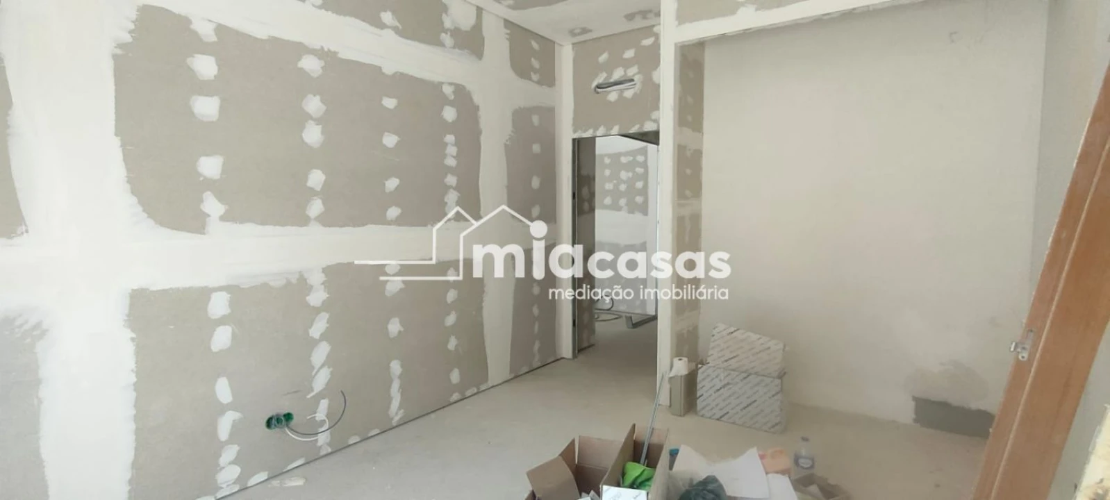 Apartamento T2 para Venda em Tamengos, Aguim e Óis do Bairro Foto 8