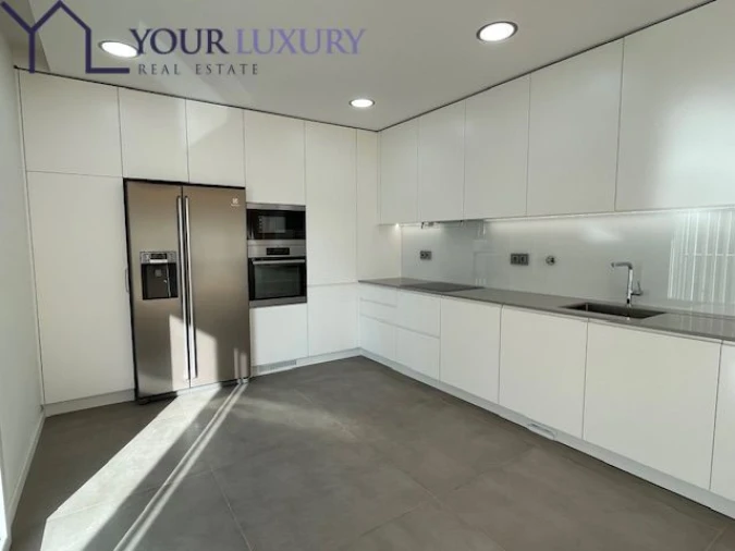 Apartamento T4 para Venda em Cascais e Estoril Foto 13