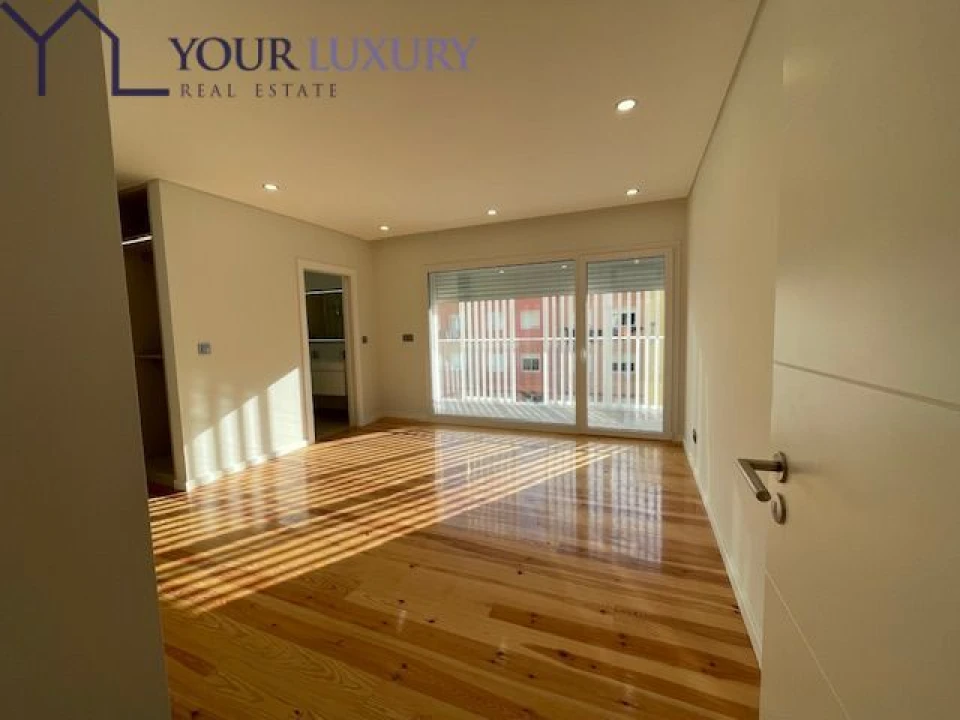 Apartamento T4 para Venda em Cascais e Estoril Foto 16