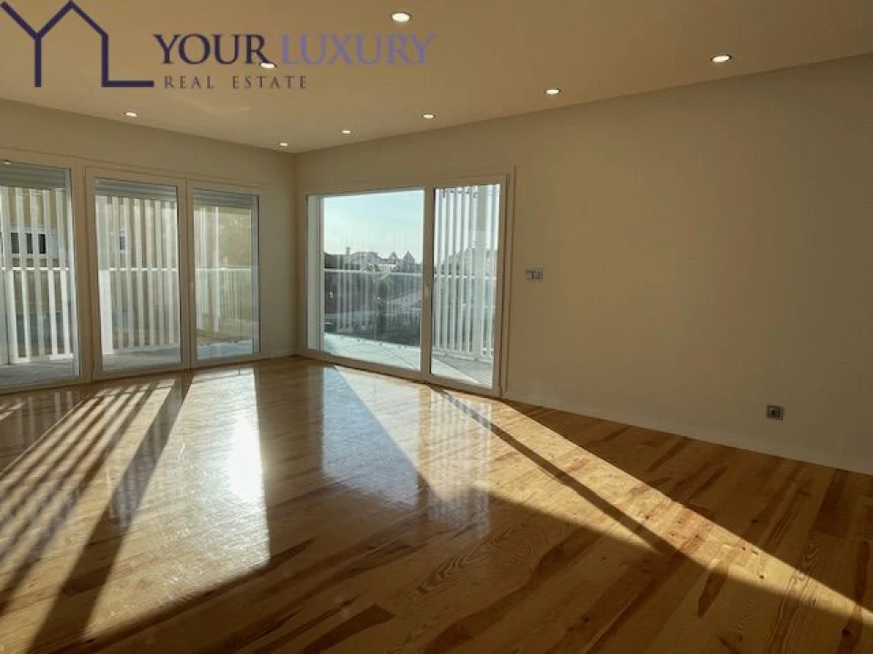 Apartamento T4 para Venda em Cascais e Estoril Foto 2