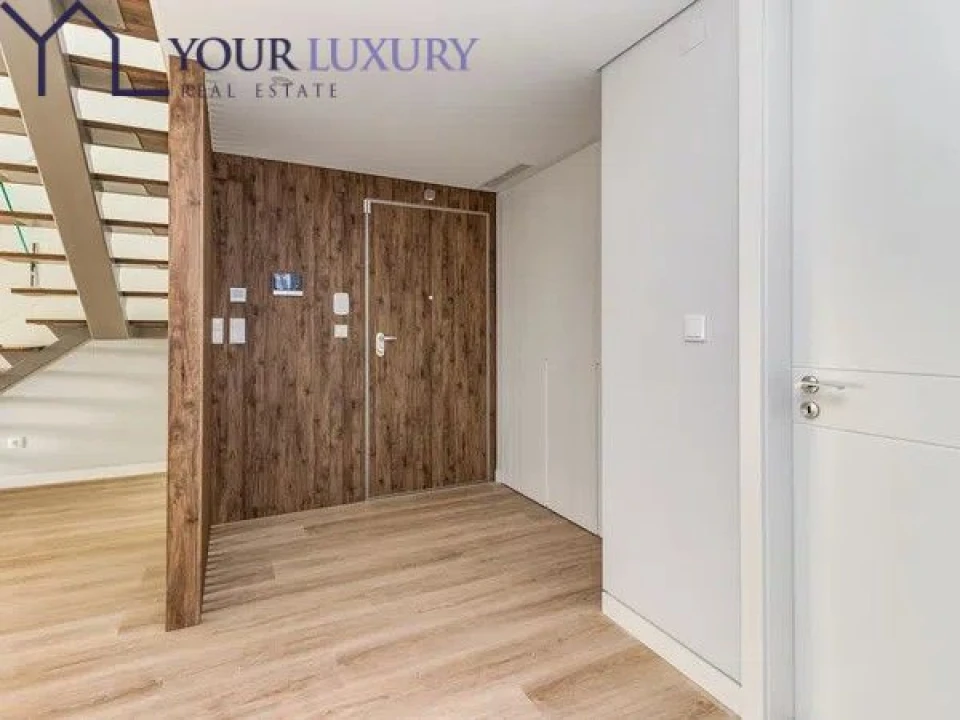 Apartamento T3 para Venda em Carcavelos e Parede Foto 36