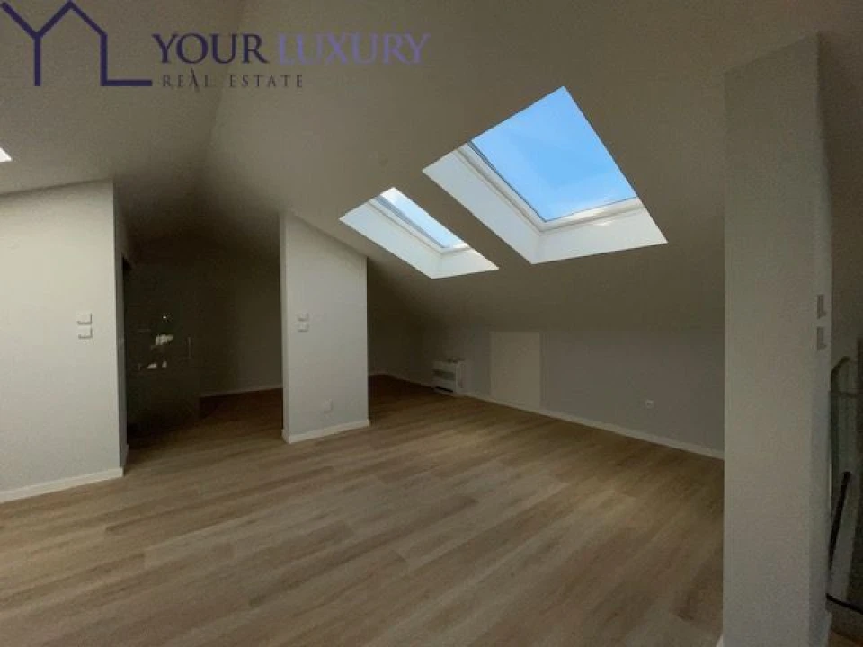 Apartamento T3 para Venda em Carcavelos e Parede Foto 32