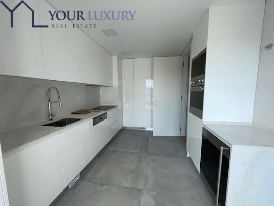 Apartamento T3 para Venda em Carcavelos e Parede Foto 10