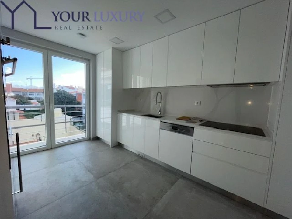 Apartamento T3 para Venda em Carcavelos e Parede Foto 8