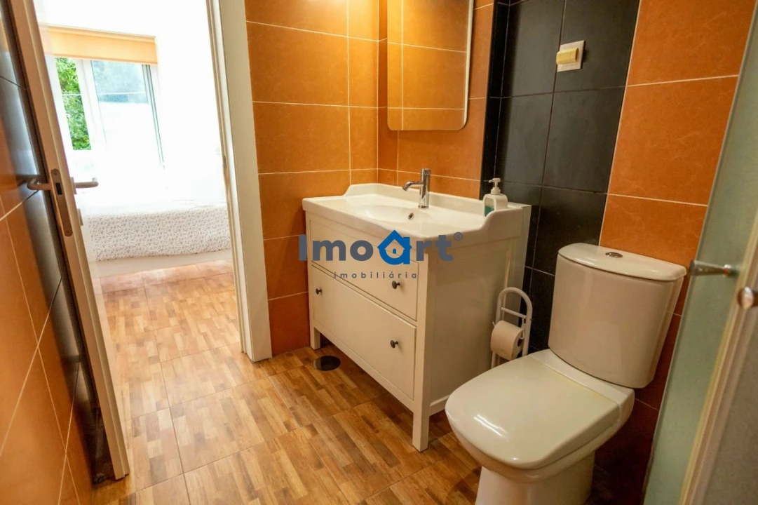 Apartamento T2 para Venda em Ramalde Foto 43