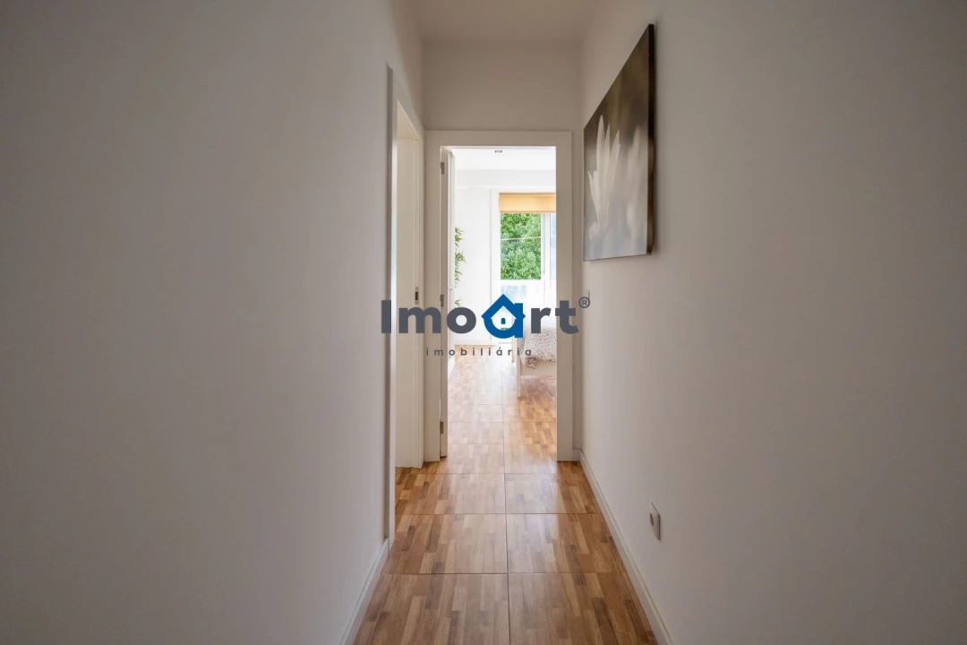 Apartamento T2 para Venda em Ramalde Foto 34