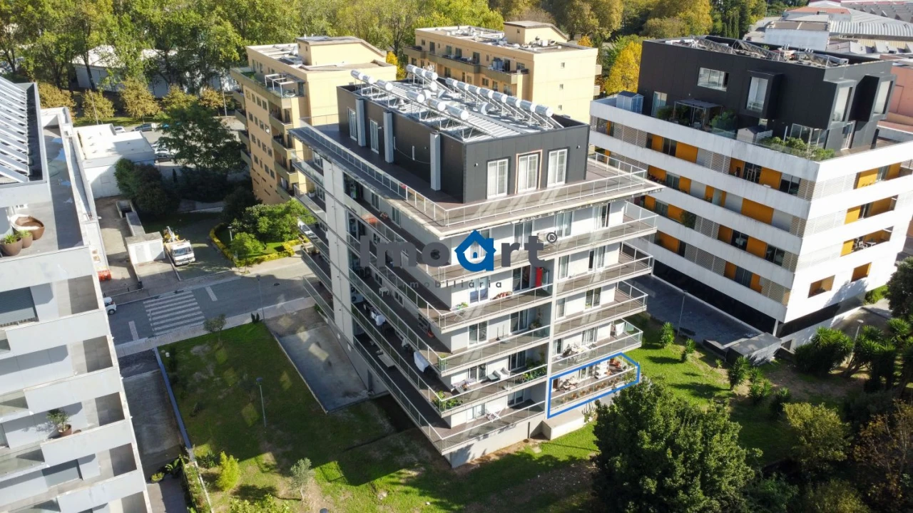 Apartamento T2 para Venda em Ramalde Foto 8