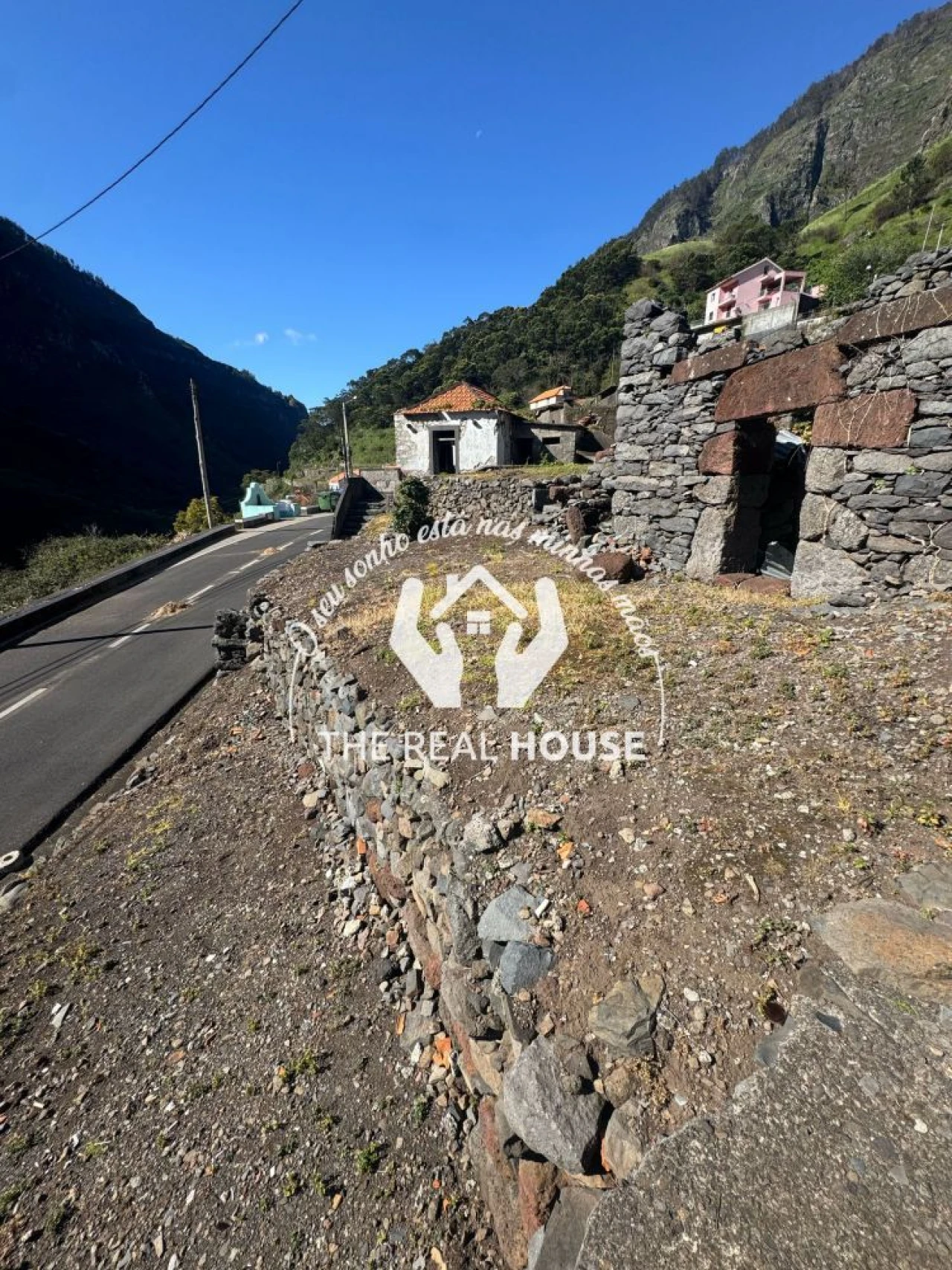 Moradia T5 para Venda em Serra de Agua Foto 2