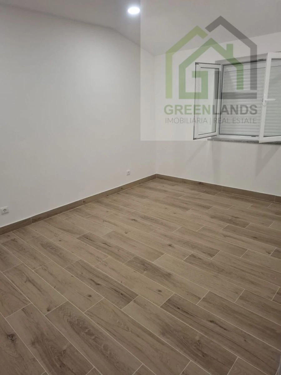 Moradia T3 para Venda em Arganil Foto 11