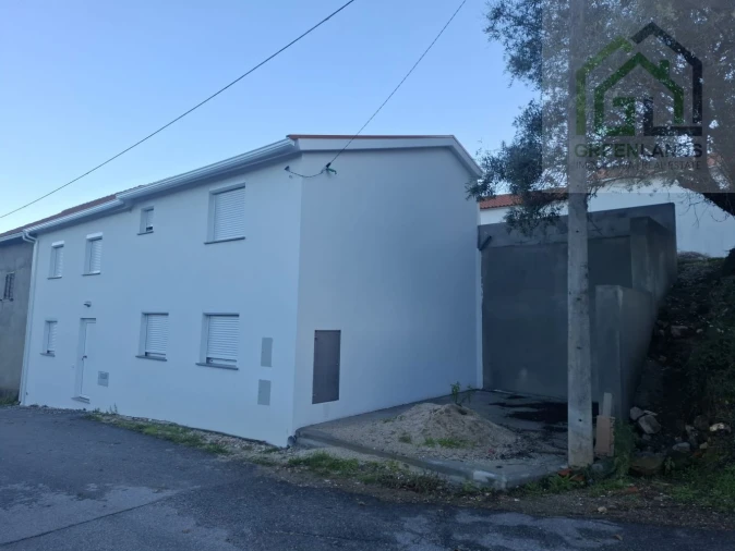 Moradia T3 para Venda em Arganil