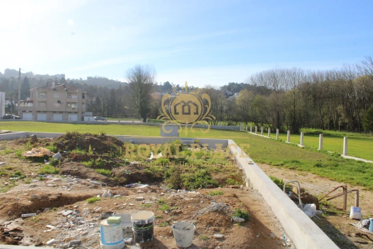 Moradia T4 para Venda em Santa Maria da Feira, Travanca, Sanfins e Espargo Foto 27