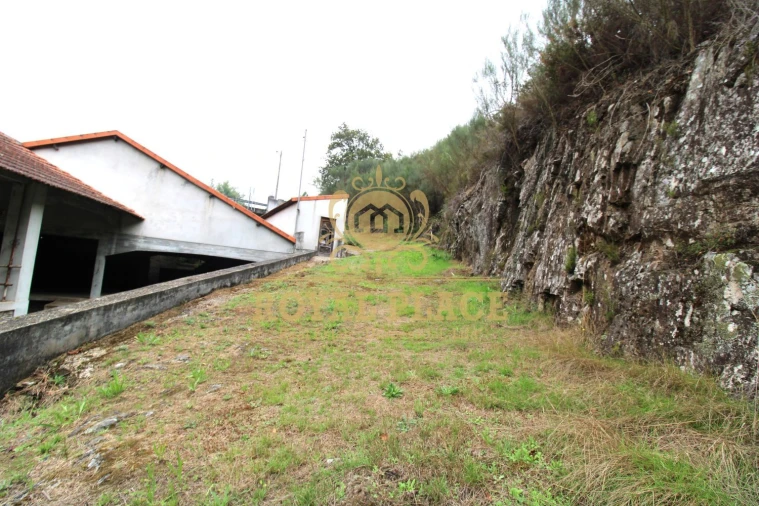Quinta T0 para Venda em Sobrado e Bairros Foto 3