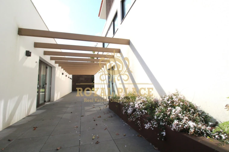 Moradia T10 para Venda em São Miguel do Souto e Mosteirô Foto 8