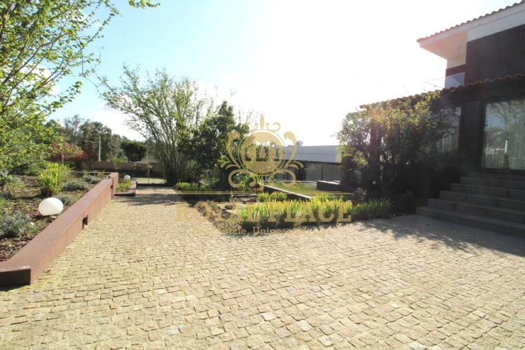 Moradia T10 para Venda em São Miguel do Souto e Mosteirô Foto 37