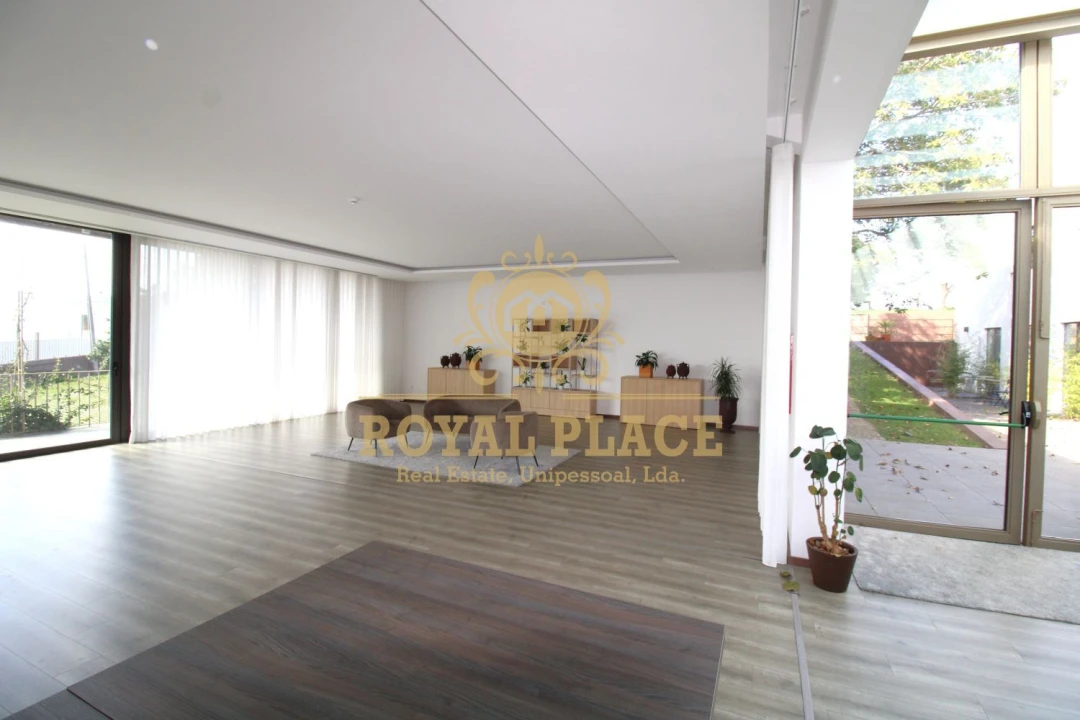 Moradia T10 para Venda em São Miguel do Souto e Mosteirô Foto 15