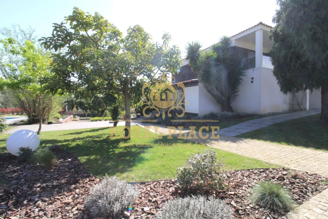 Moradia T10 para Venda em São Miguel do Souto e Mosteirô Foto 4