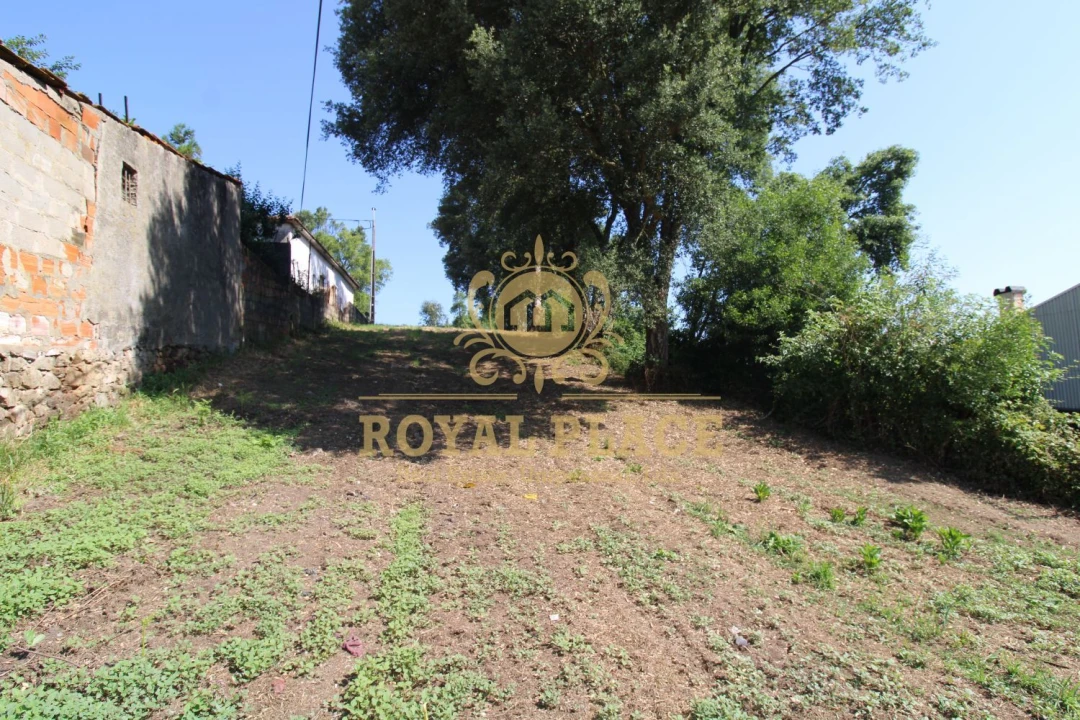 Terreno para Venda em Avintes Foto 1