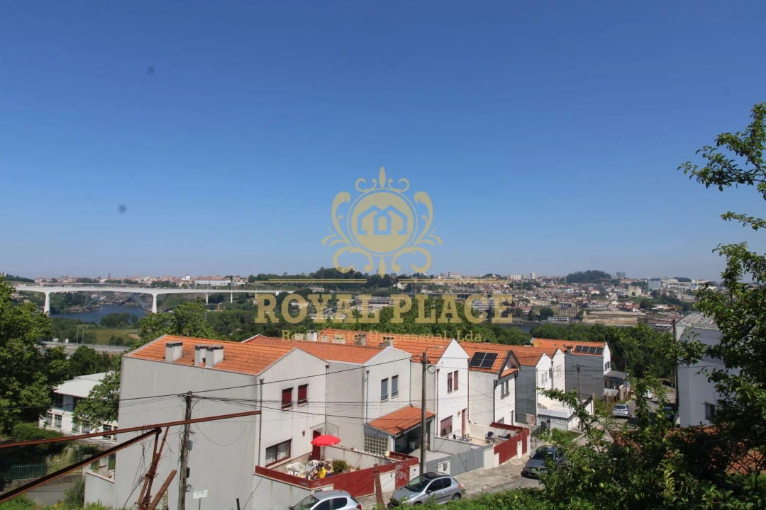 Moradia T10 para Venda em Oliveira do Douro Foto 19