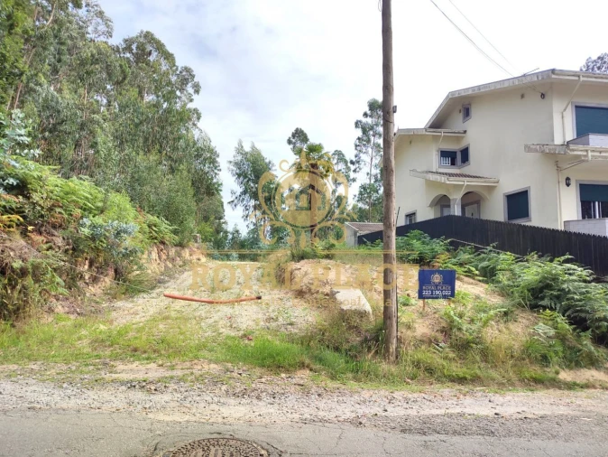 Terreno para Venda em Lobão, Gião, Louredo e Guisande
