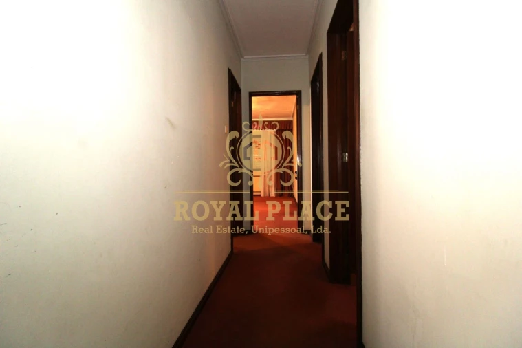 Moradia T4 para Venda em Argoncilhe Foto 14