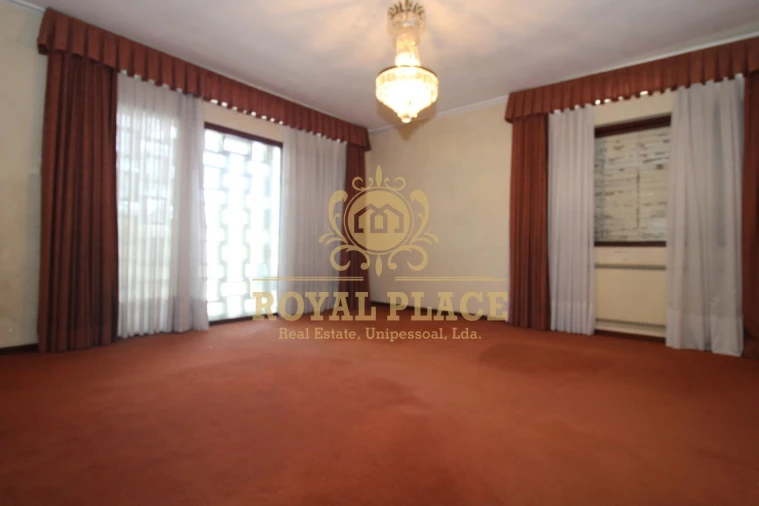 Moradia T4 para Venda em Argoncilhe Foto 21