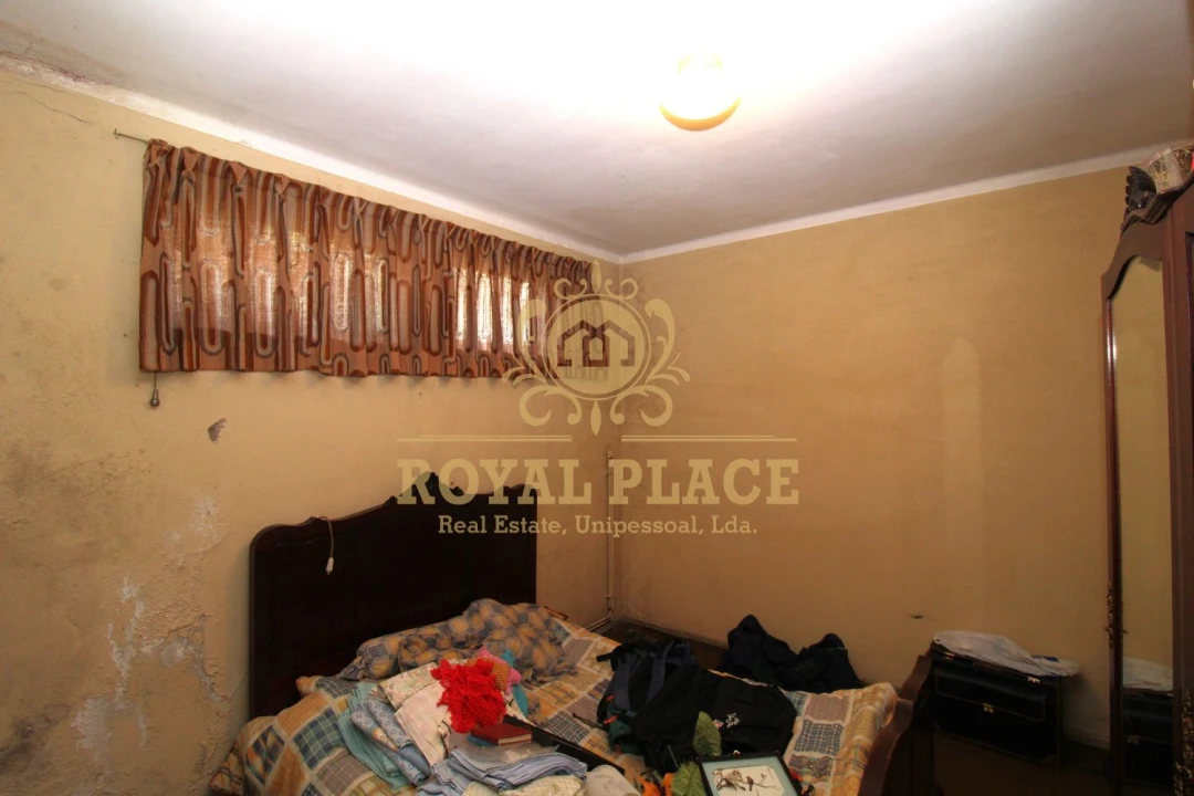 Moradia T4 para Venda em Argoncilhe Foto 6