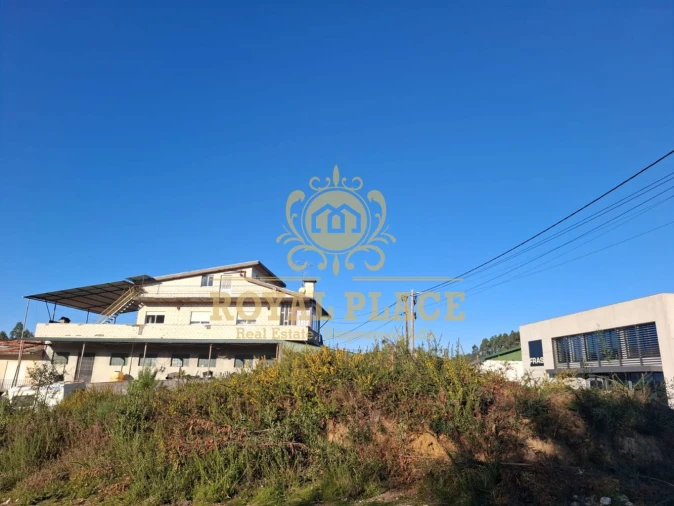 Terreno para Venda em Milheiros de Poiares Foto 2