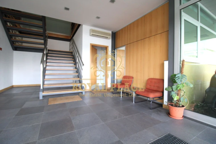 Loja para Arrendamento em Sanguedo Foto 5