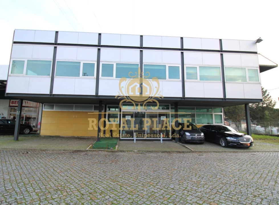 Loja para Arrendamento em Sanguedo Foto 3