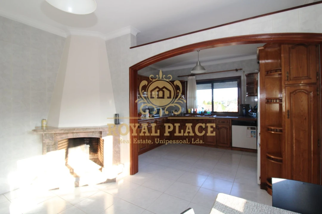 Moradia T3 para Venda em Fiães Foto 4