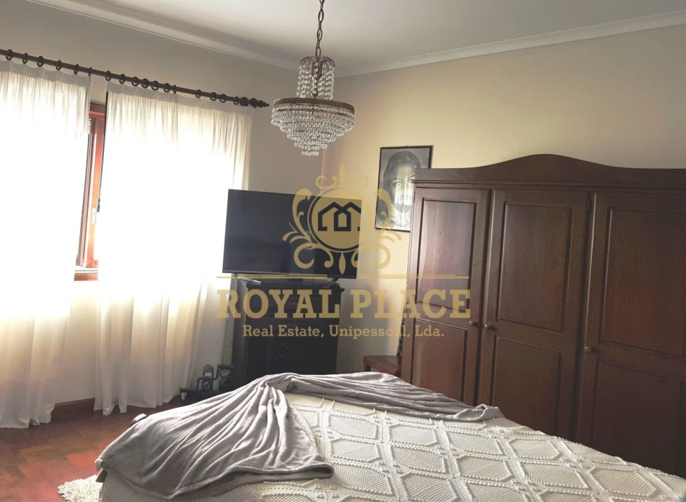 Apartamento T9 para Venda em Paços de Brandão Foto 14