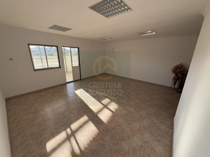 Moradia T2 para Venda em Fundão, Valverde, Donas, A. Joanes, A. Nova Cabo Foto 18