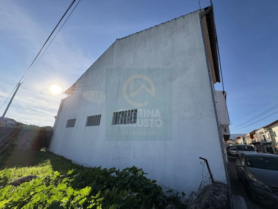 Moradia T2 para Venda em Fundão, Valverde, Donas, A. Joanes, A. Nova Cabo Foto 6