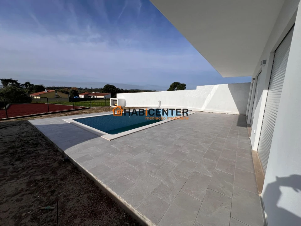 Moradia T4 para Venda em São Martinho do Porto Foto 9