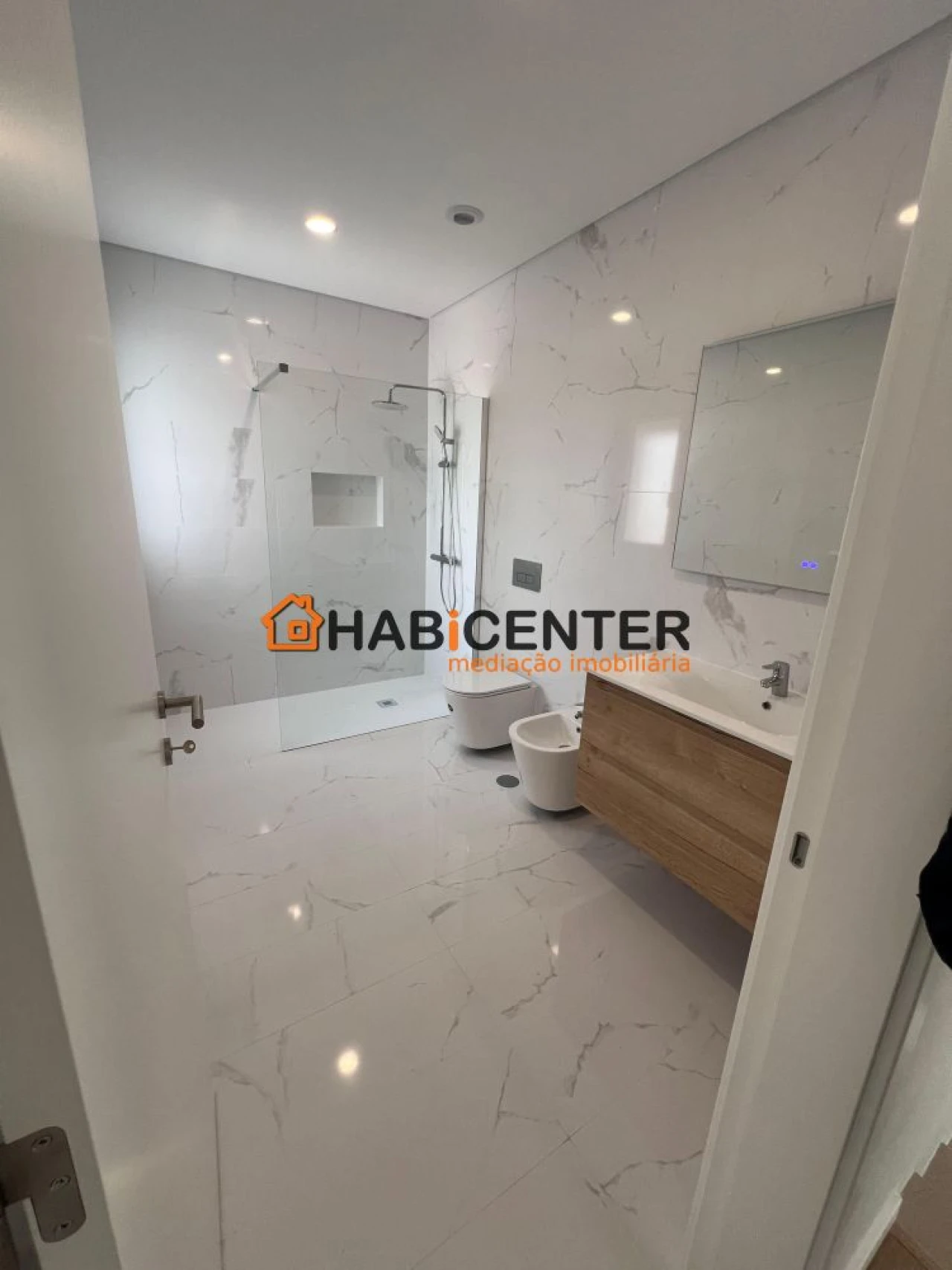 Moradia T4 para Venda em São Martinho do Porto Foto 32