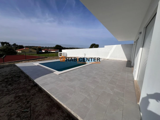 Moradia T4 para Venda em São Martinho do Porto Foto 9