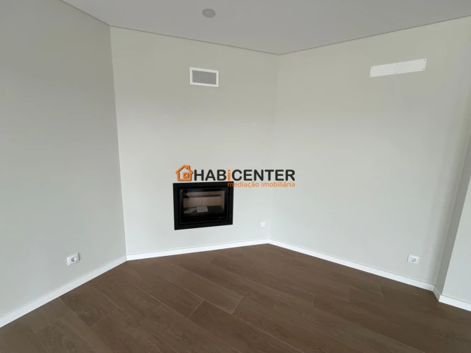 Moradia T4 para Venda em São Martinho do Porto Foto 31