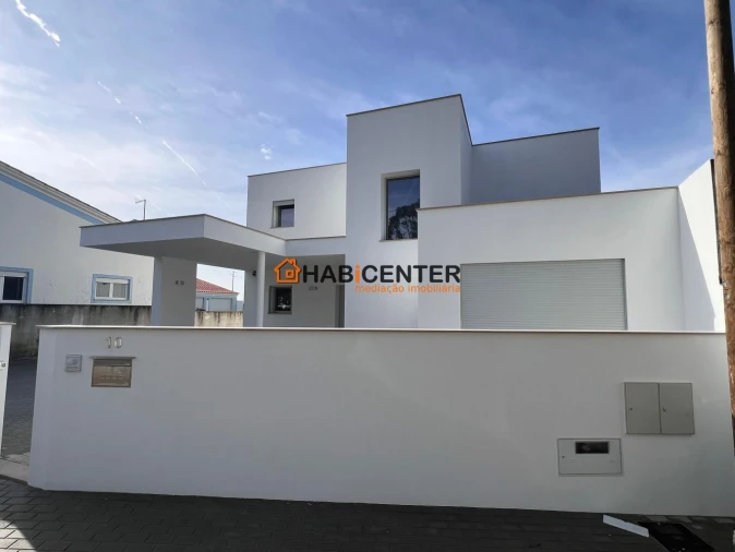 Moradia T4 para Venda em São Martinho do Porto