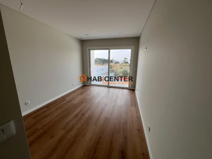 Moradia T4 para Venda em São Martinho do Porto Foto 28