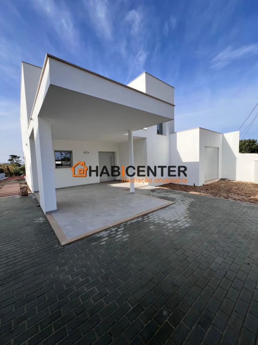 Moradia T4 para Venda em São Martinho do Porto Foto 10