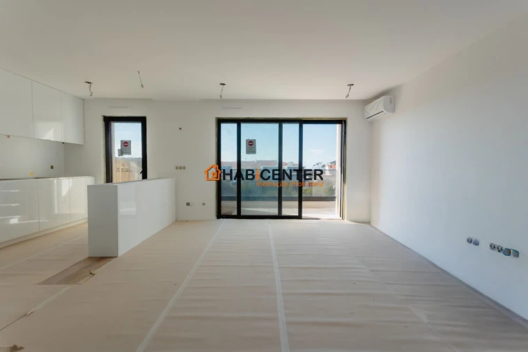 Apartamento T0 para Venda em Pataias e Martingança Foto 12