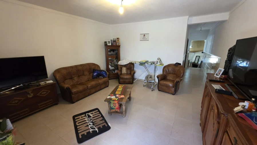 Moradia T2 para Venda em Aguas Belas Foto 14