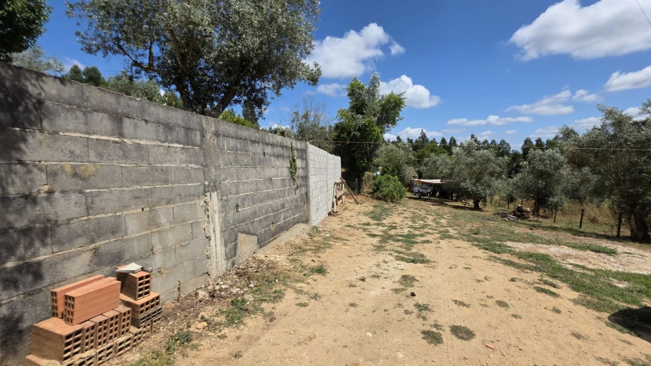 Moradia T2 para Venda em Aguas Belas Foto 38