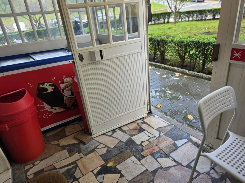 Loja para Trespasse em Odivelas Foto 11