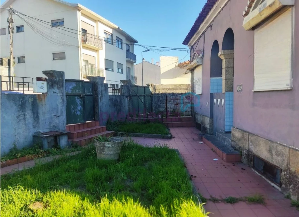 Moradia T3 para Venda em Pedrouços Foto 2