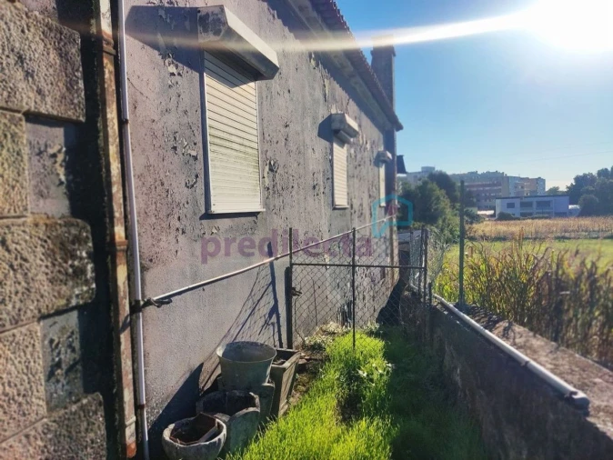 Moradia T3 para Venda em Pedrouços Foto 12