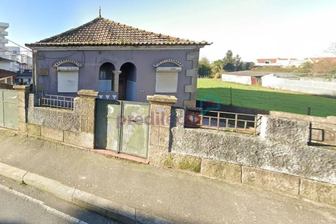 Moradia T3 para Venda em Pedrouços Foto 1