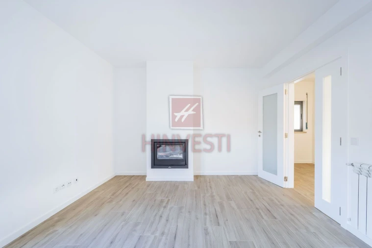 Moradia T4 para Venda em Monte Redondo e Carreira Foto 6